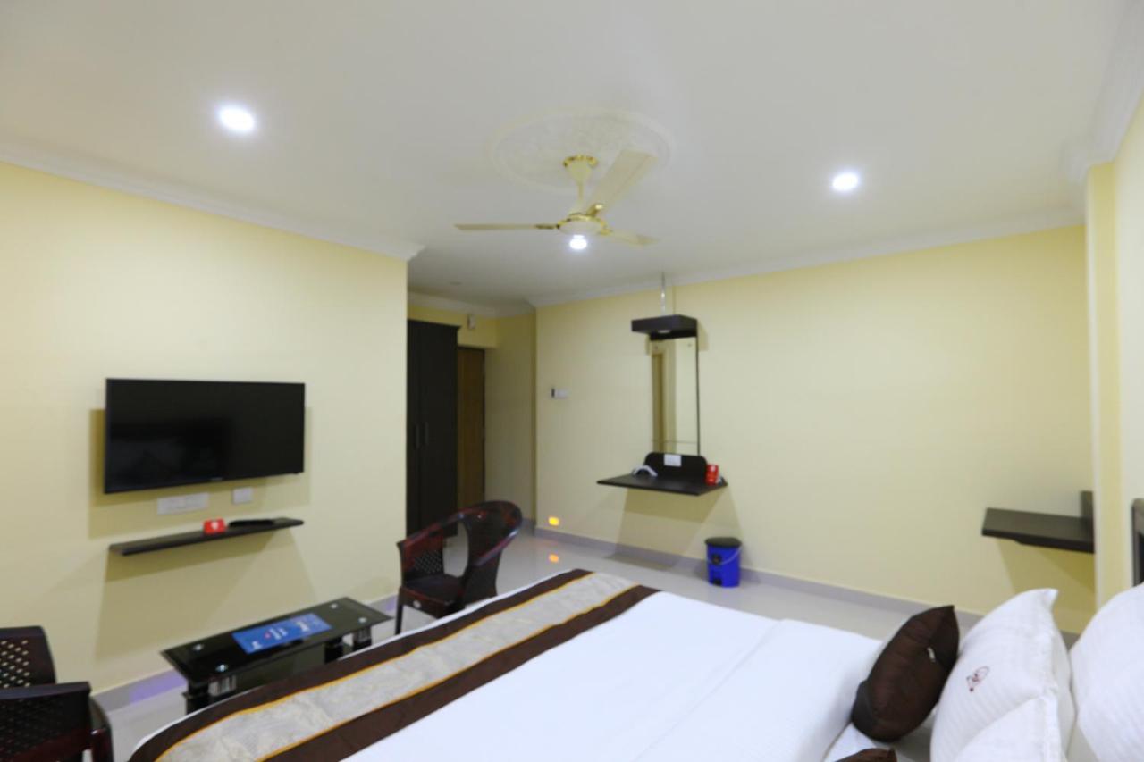 Salbala Inn - Near Alrport شيناي المظهر الخارجي الصورة